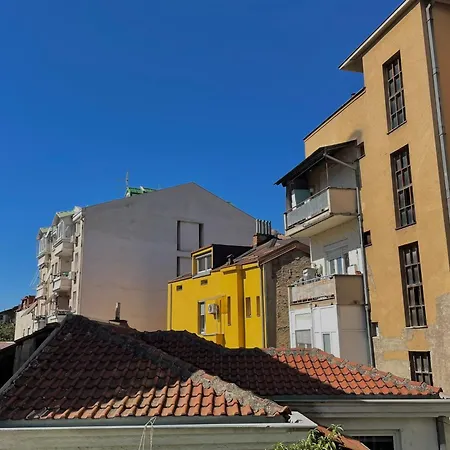 Апартаменты Debar Maalo 2bdrm Apt, 2 Min Walk To Park