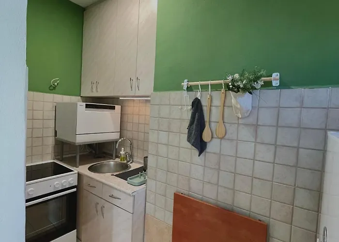 Апартаменты Debar Maalo 2bdrm Apt, 2 Min Walk To Park *