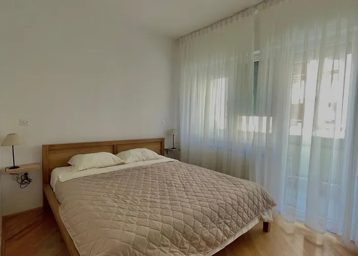 アパート Debar Maalo 2bdrm Apt, 2 Min Walk To Park